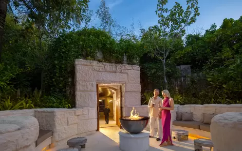 Waldorf Maldives-The Rock - Drinks